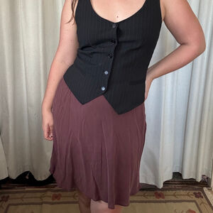 Banana Republic Flowy 100% Silk Skirt • Size: 8